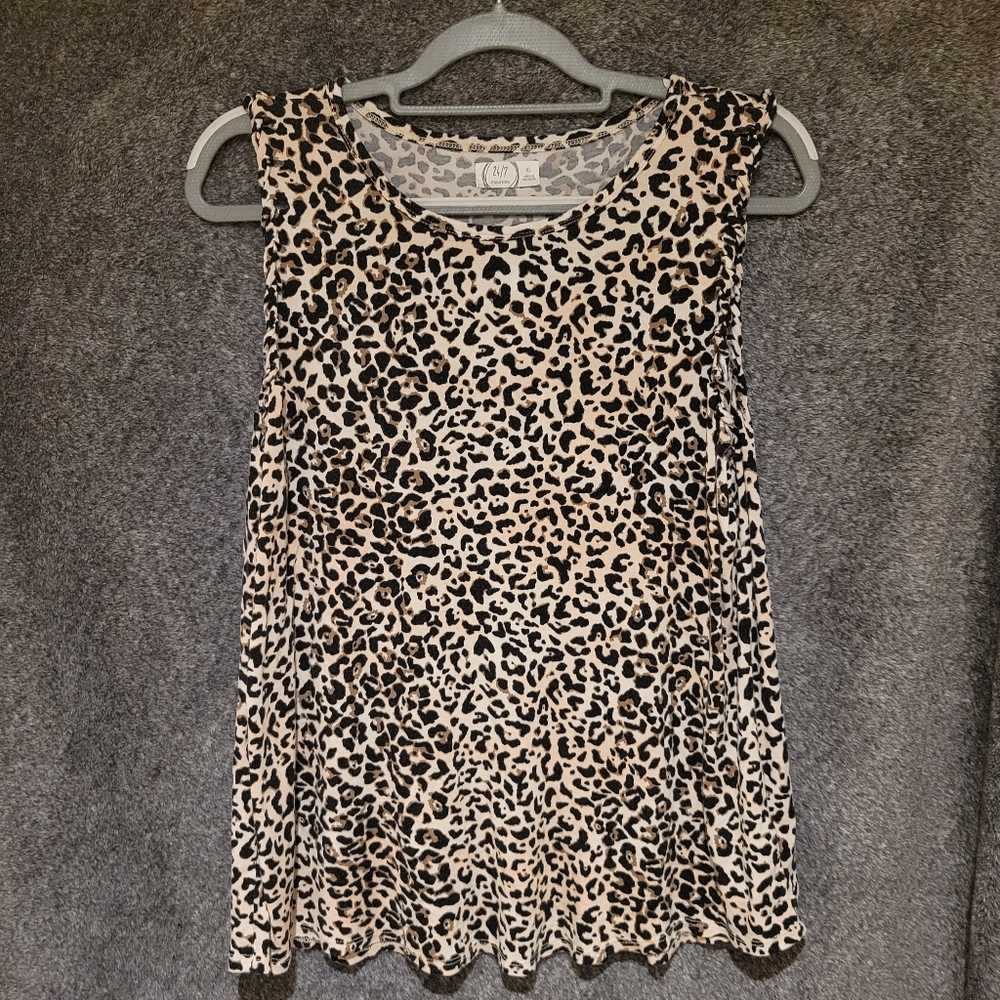 Cheedah print top
